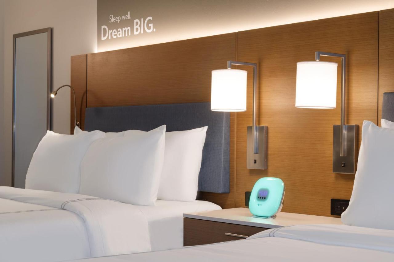 Even Hotels Rochester - Mayo Clinic Area By Ihg Bagian luar foto
