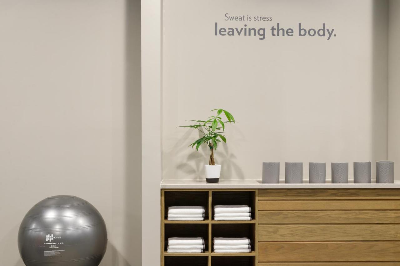 Even Hotels Rochester - Mayo Clinic Area By Ihg Bagian luar foto