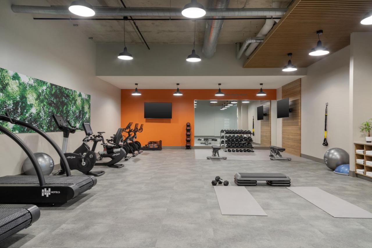 Even Hotels Rochester - Mayo Clinic Area By Ihg Bagian luar foto